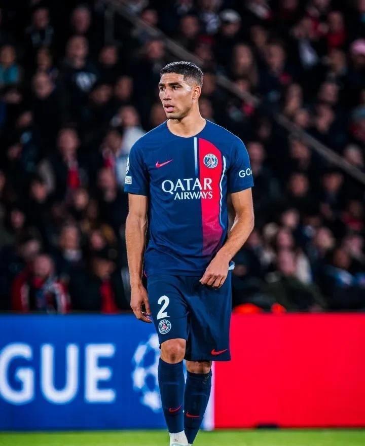 竞技宝官网包含转折点！巴黎圣日耳曼豪取连胜，社区盾今晨攻防权衡，球迷炸锅，资深球员宣示担当的词条