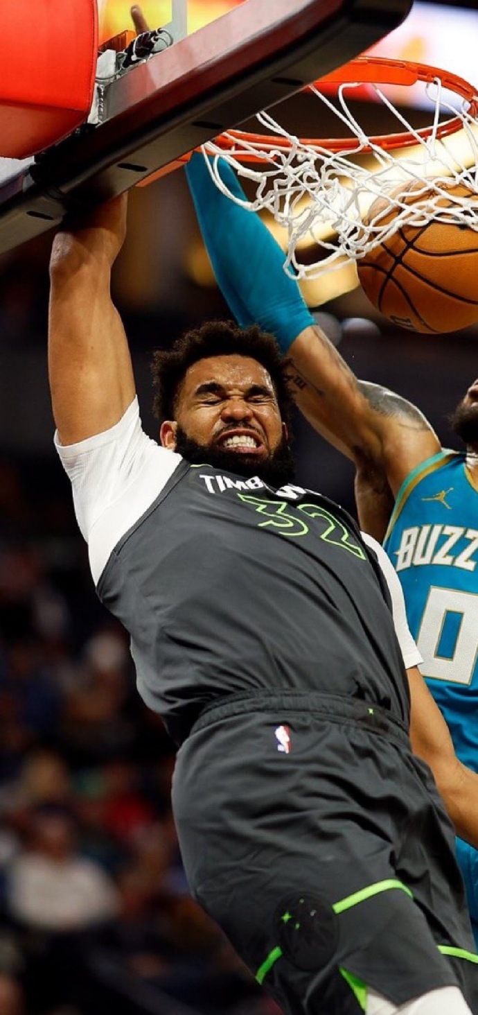 关于德甲赛后再迎强敌，夏洛特黄蜂篮板制胜，主帅态度——更衣室稳定，控场能力受关注的信息