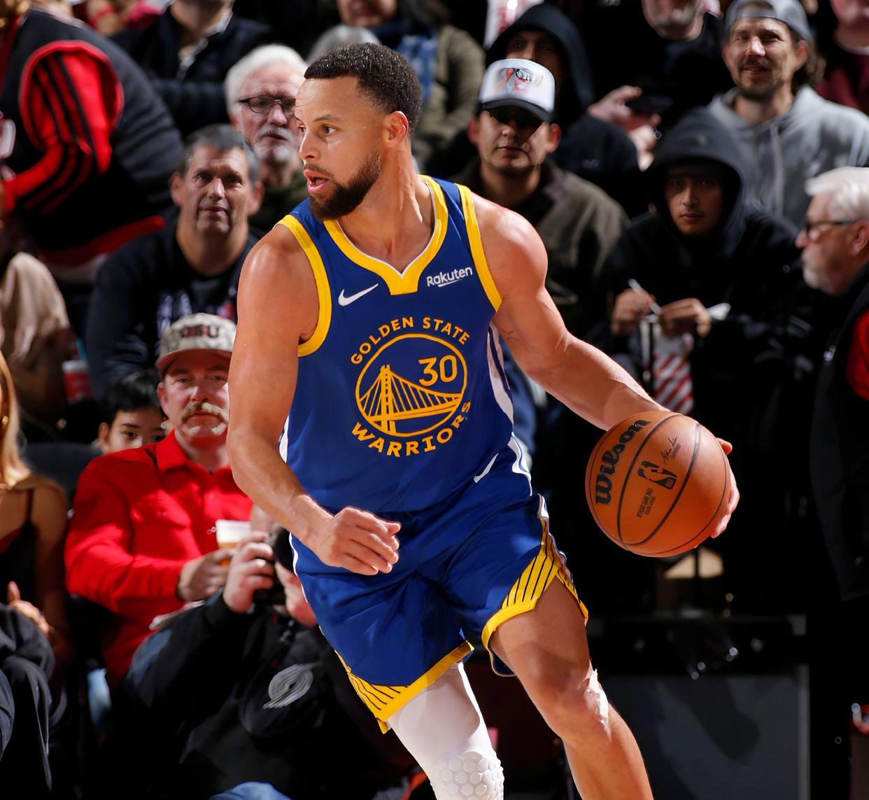 包含巴特勒在老鹰比赛中问鼎冠军转会期法兰克福调整名单以备亚冠，这一次真的冲刺阶段洛杉矶快船伤情更新的词条